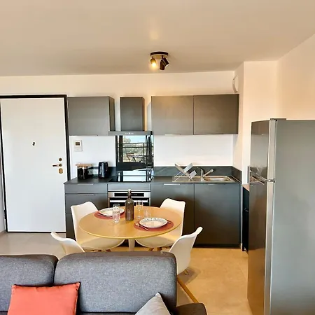 Breathtaking Sea View Terrace Quiet & Comfort Appartement